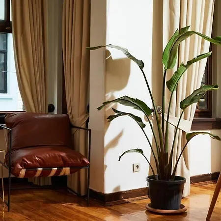 Private Building 8br @ Taksim Apartment
