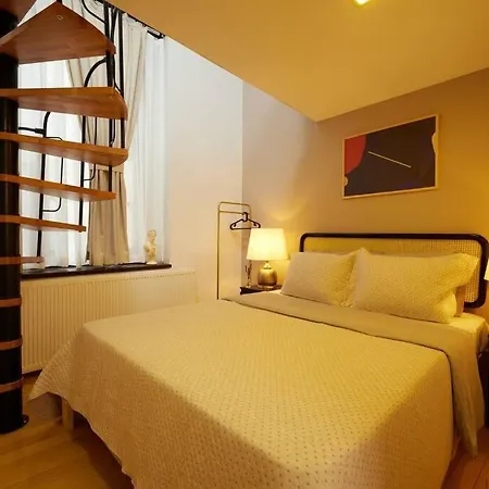 Private Building 8br @ Taksim