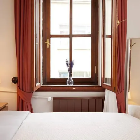 Apartment Private Building 8br @ Taksim