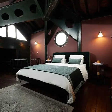 Private Building 8br @ Taksim شقة