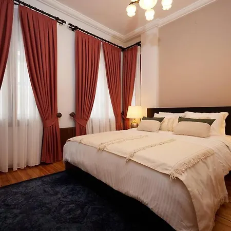 Private Building 8br @ Taksim * Stambuł